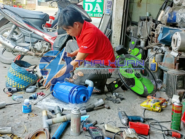 Thợ sửa máy bơm nước Bình Thạnh