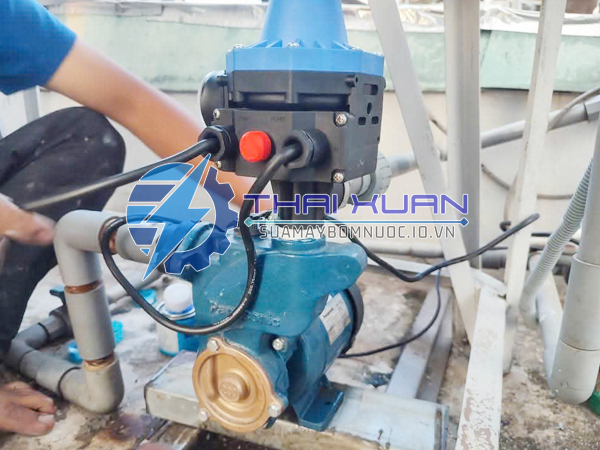 Thợ sửa máy bơm nước Quận 3