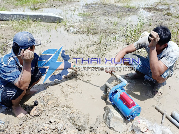 Thợ sửa máy bơm nước Quận 4